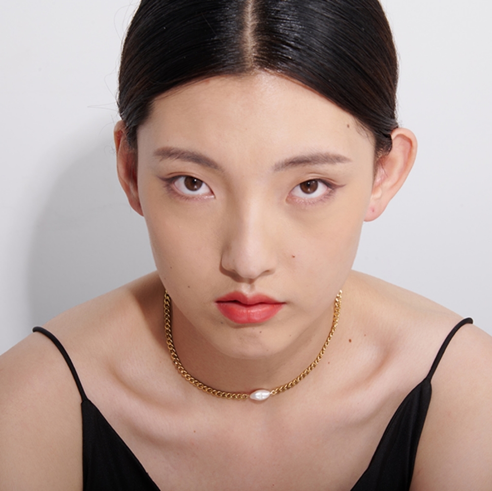 Elegant Pearl Chain Necklace - Picture 8 of 9